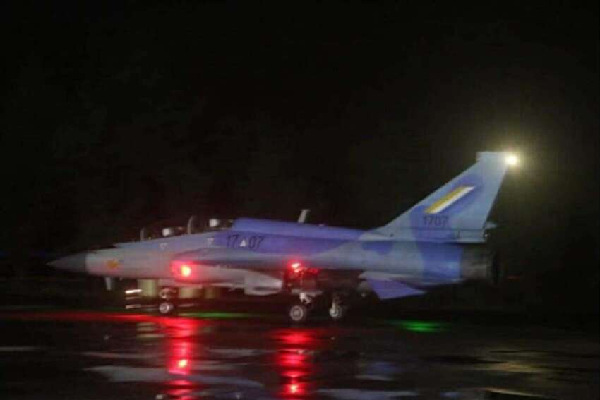 ဘားအံ၊ ဖာပွန်နှင့် ဝက်လက်-အရာတော်မြို့နယ် အစပ်ကို စစ်တပ်က လေကြောင်းဖြင့် ဆက်တိုက် ဗုံးကျဲ တိုက်ခိုက်နေပြီး ပြည်သူများ ထိခိုက်သေဆုံးမှုရှိ