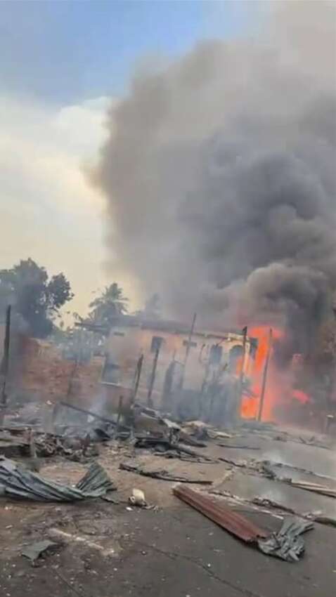 ဆောနှင့် ချောင်းဦးမြို့နယ် ကျေးရွာများကို စစ်ကောင်စီတပ်က တို